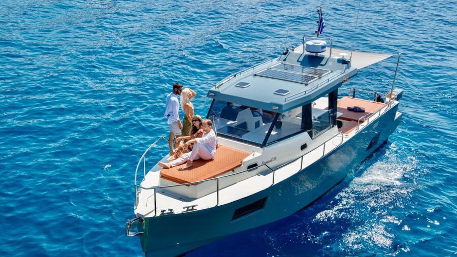 Santorini: Private Diamond 36 Motor Yacht Caldera Cruise - Feeling the volcano at the hot springs