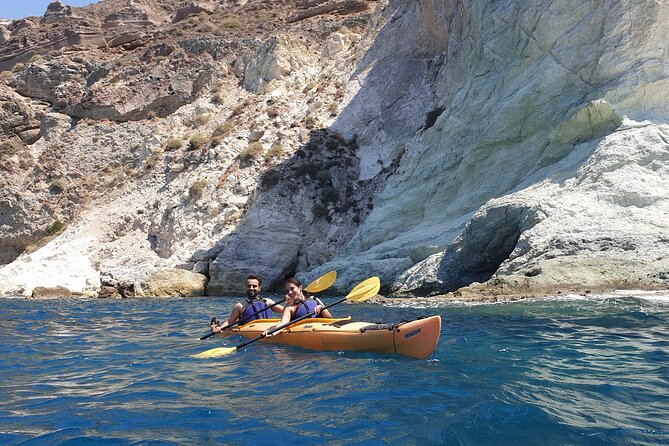 Santorini Sea Kayak - South Discovery, Small Group incl. Sea Caves and picnic - What the guides add to the experience