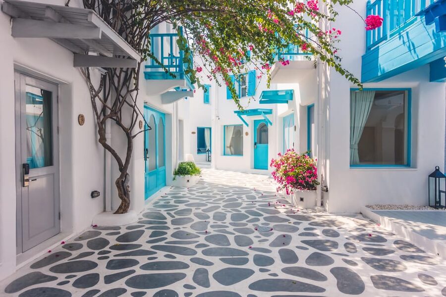 Santorini: Shore Trip to Bypass Cable Car with Boat Transfer - Key points to know before booking
