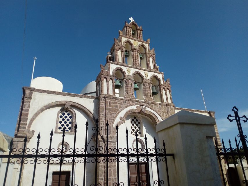 Santorini: Small-Group Highlights Tour of Venetian Castles - Wine tasting in an old winery