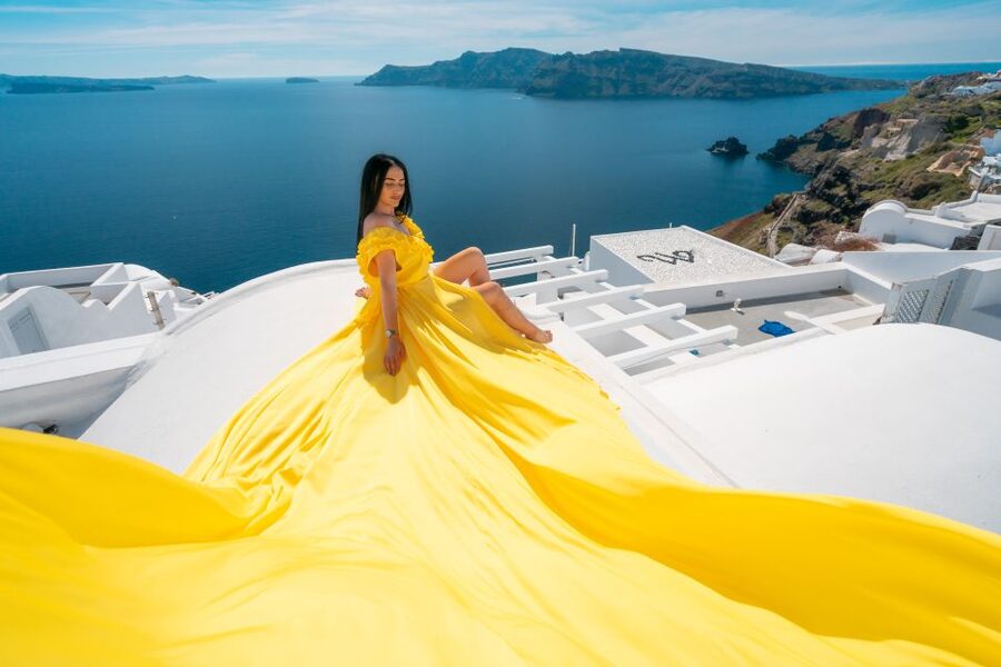 Santorini: Unique Flying Dress Photoshoot Experience - Who Will Enjoy This Most