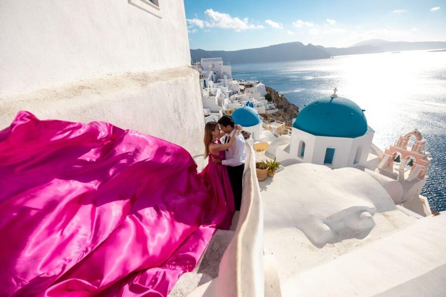 Santorini: Unique Flying Dress Photoshoot Experience - What the One-Hour Session Really Includes