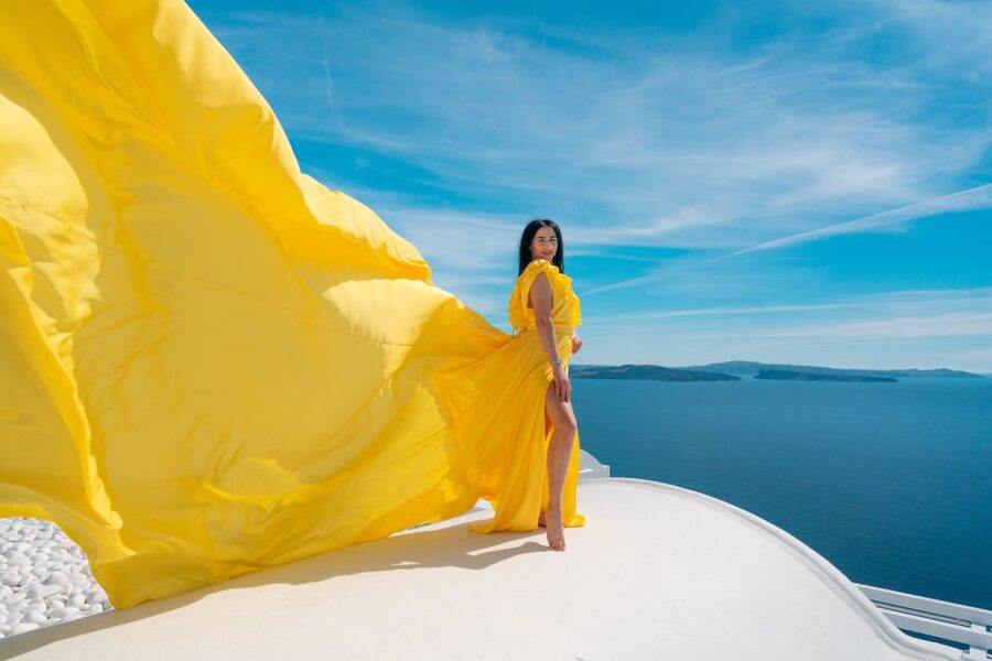 Santorini: Unique Flying Dress Photoshoot Experience - Choosing the Dress and Preparing for the Camera