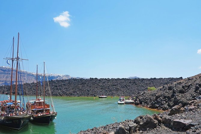 Santorini Volcanic Islands Cruise: Volcano, Hot Springs and Thirassia - Getting to the Port Without Losing Your Morning