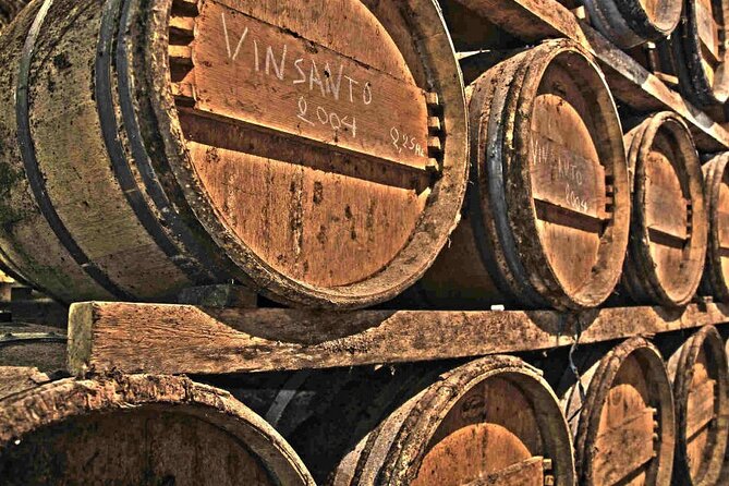 Santorini: Wine Tour with Sunset in Oia - Hatzidakis Winery and the unusual design in Pyrgos