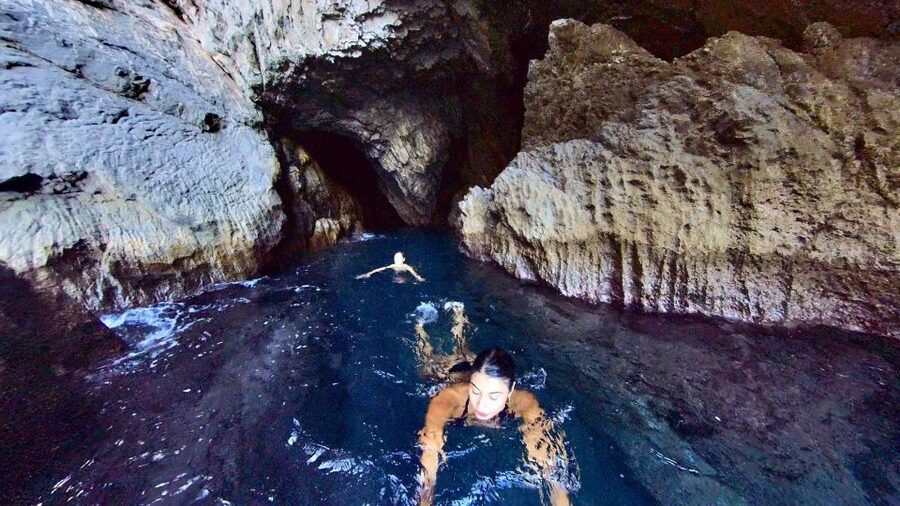 Skiathos: Private Lalaria Beach and Caves Speedboat Tour - The first seven minutes: leaving Skiathos