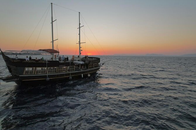 Sunset Cruise with Greek BBQ & Unlimited Aperol Spritz, Beer Wine - Greek barbecue on board: tasty, but do not expect a feast