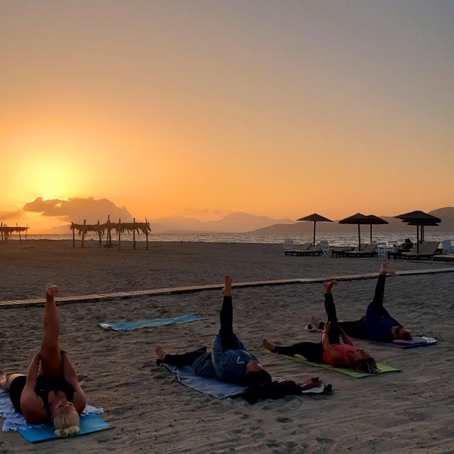 Sunset Pilates on Tigaki Beach - Why sunset changes the Pilates experience