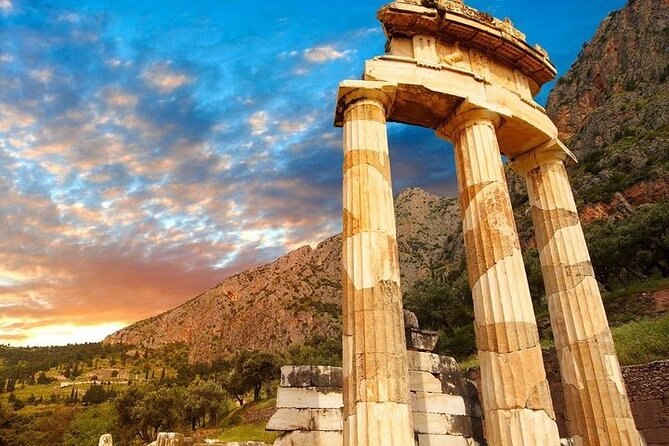 Thermopylae The battle of the 300 Spartans & Delphi Day Tour - The hot springs: set expectations carefully