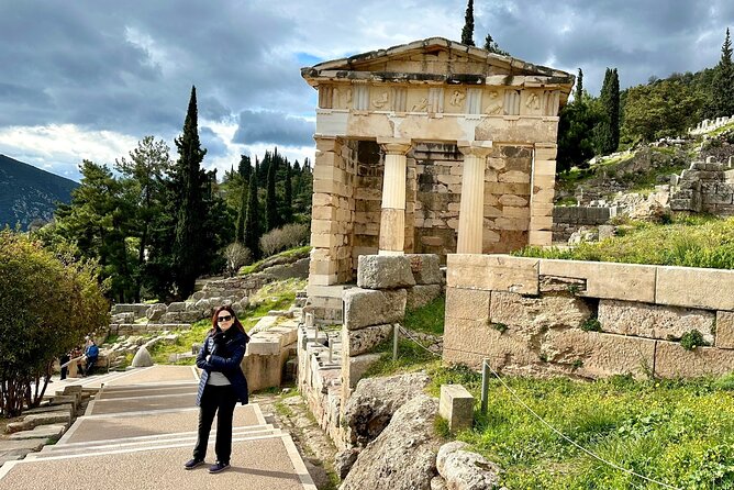 Thermopylae The battle of the 300 Spartans & Delphi Day Tour - Delphi: the day’s main event