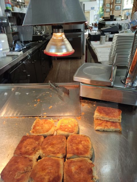 Thessaloniki: Food and Walking Tour with Tastings - Bakery sweets: bougatsa, isli, and trigono