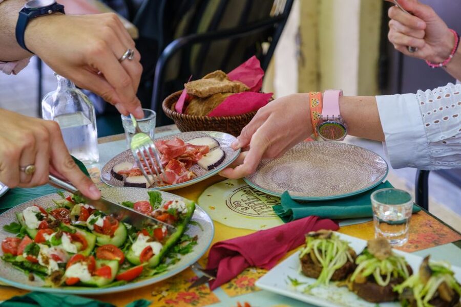 Thessaloniki: Food Tastings and Drinks tour with a Chef - Wine, spirits, and Thessaloniki’s café culture