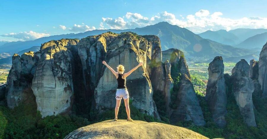 Thessaloniki: Full-Day Bus Trip to Meteora - Two monasteries, two short windows into Meteora