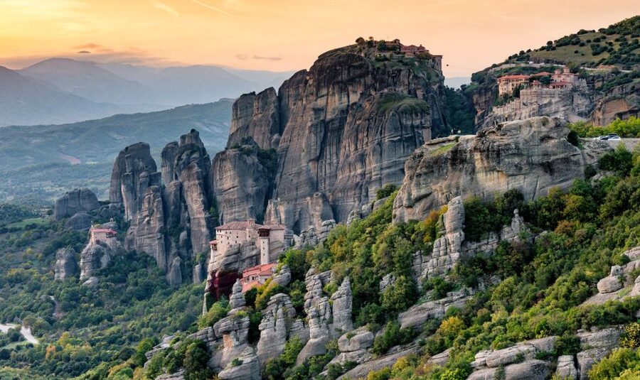 Thessaloniki: Full-Day Meteora Monasteries Tour - Entering three monasteries, and what to wear