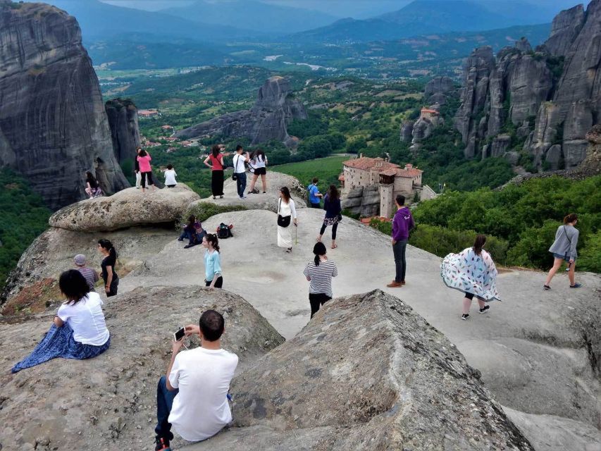 Thessaloniki : Meteora Full-Day Bus Trip with Local Guide - The weekday return to Thessaloniki