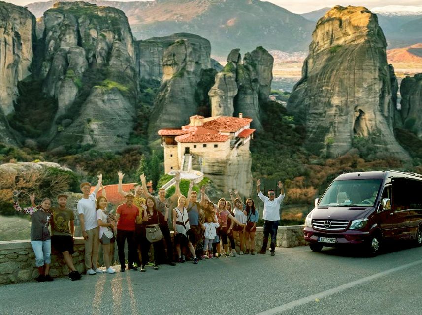 Thessaloniki : Meteora Full-Day Bus Trip with Local Guide - Starting at Macedonia Intercity Bus Station