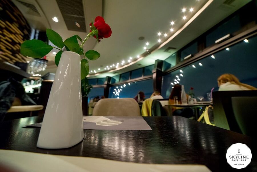 Thessaloniki: OTE Tower Rotating Experience with Light Meal - Who will enjoy the OTE Tower most?