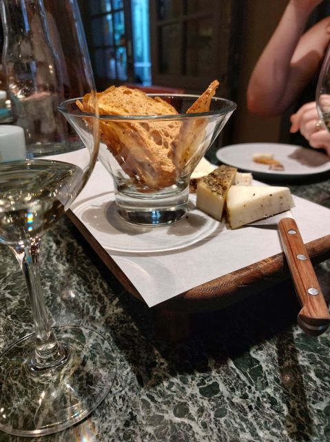 Thessaloniki: Small-Group Wine Tasting Tour with Appetizers - Starting at Aristotelous Square