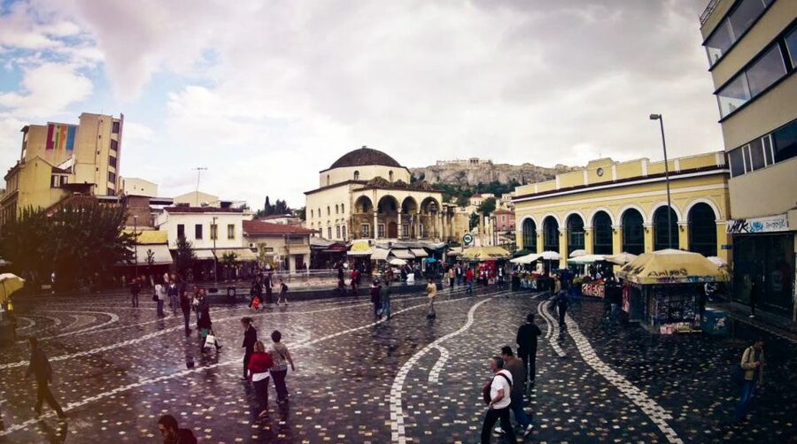 Unexpected Athens Orientation Tour - Guides, languages, and group feel