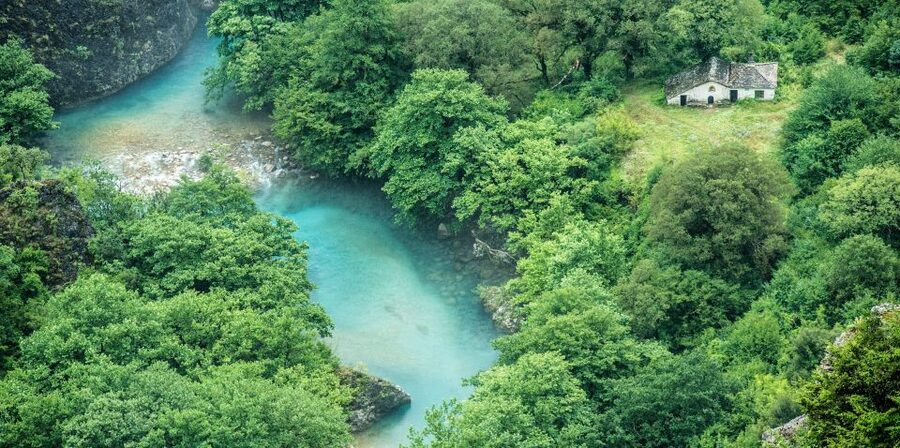 Zagori: Vikos Gorge full-day guided hike - The final climb to Vikos village
