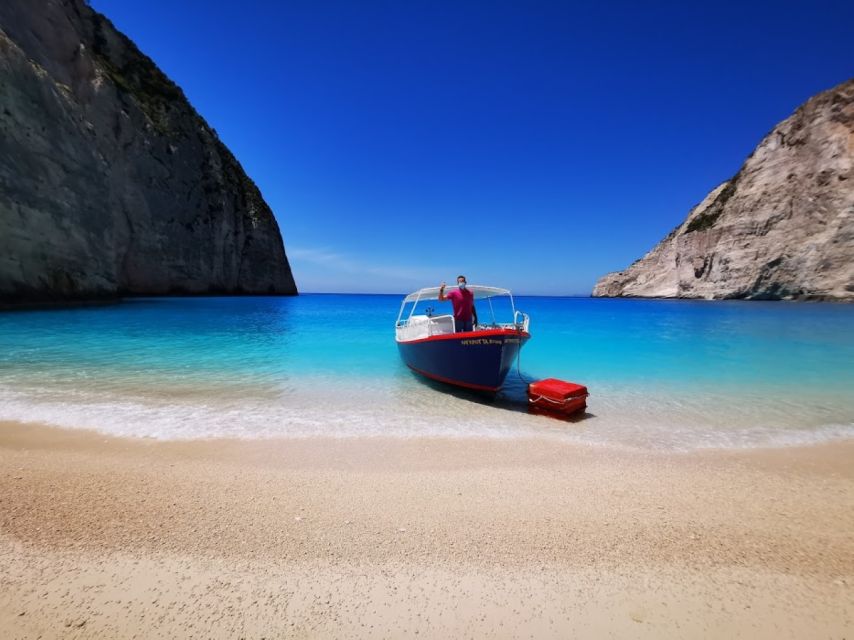 Zakynthos: early morning Shipwreck,Blue Caves and view point - Blue Caves: bright water and a short swim