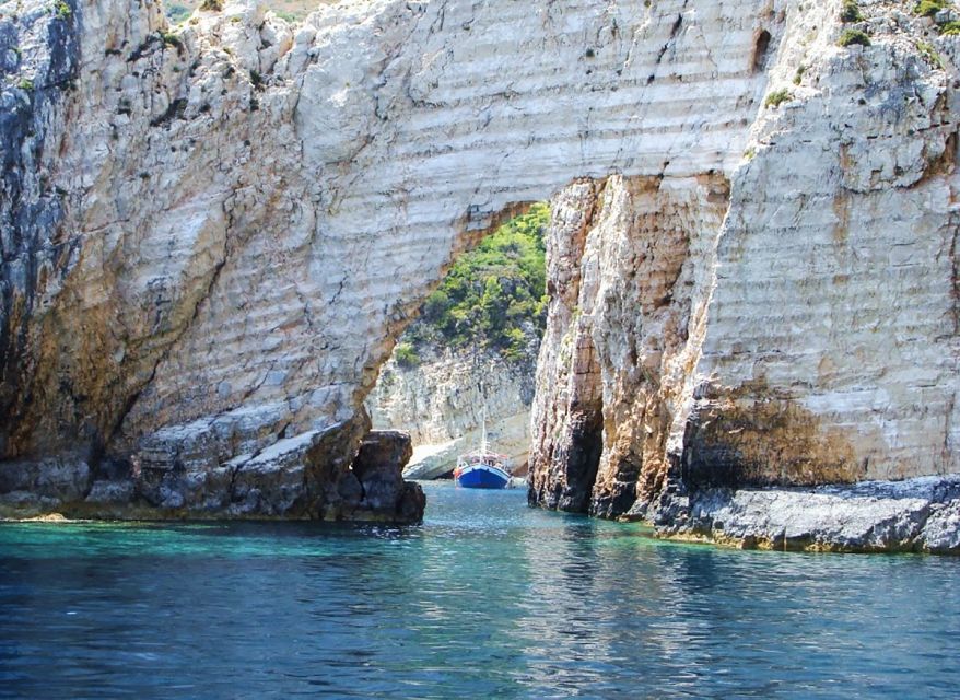 Zakynthos: Marathonisi, Cameo Island and Keri Caves Tour - Keri Caves by boat and a 20-minute swim