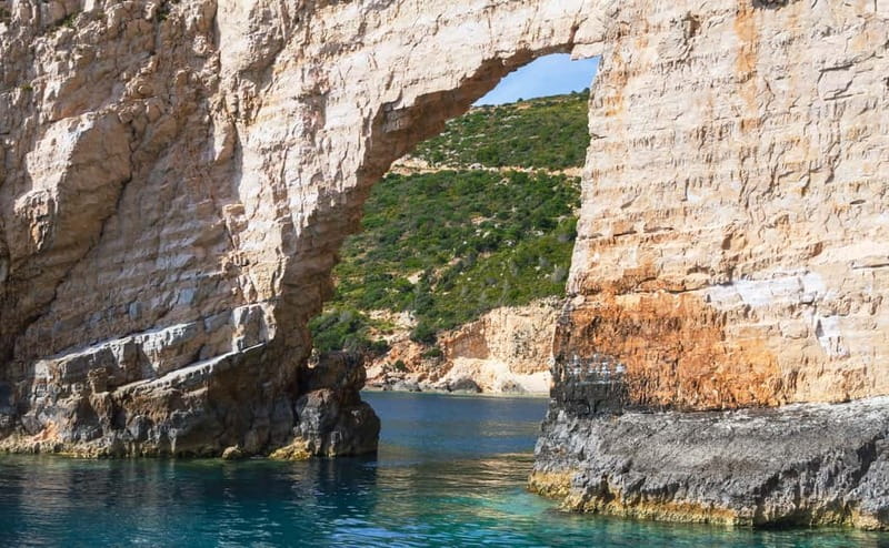Zakynthos: Turtle Spotting Cruise with Glass-Bottom Boat - Who should book this cruise?